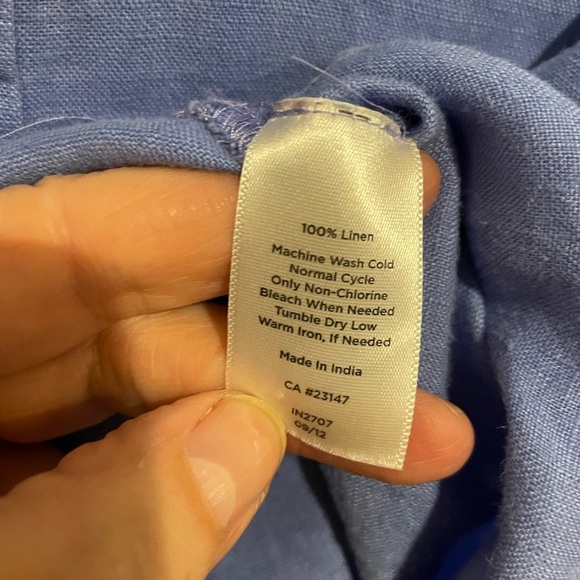 Talbots periwinkle button down shirt.  100% Linen - Picture 4 of 5